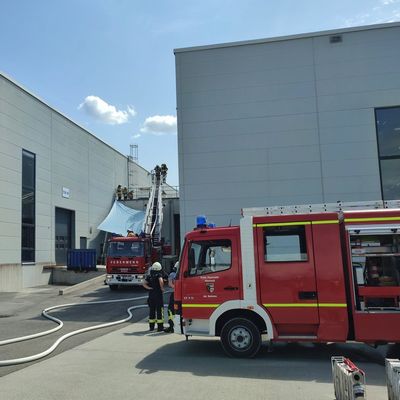 FW Stockach: Brand am Gebäude