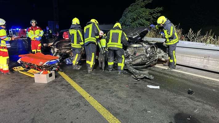 FW-EN: Schwerer Unfall auf der Autobahn