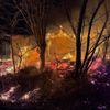 FW Bad Segeberg: Feuerwehr Bad Segeberg löscht Schuppenbrand