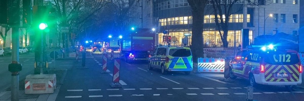 FW-DO: Unbekannter Gasgeruch in einem Bürogebäude am Wall / Hiltropwall mehr als 2 Stunden voll gesperrt