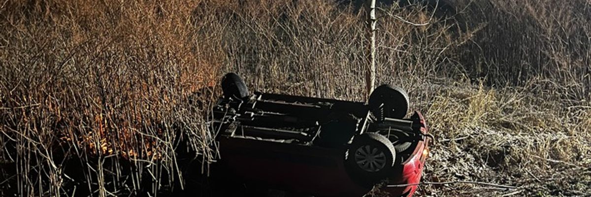 FW Ense: Ruhige Weihnachten für die Feuerwehr Ense / Glatteis-Unfall am 2. Weihnachtstag