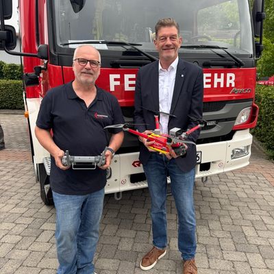 FW-OLL: Familienfest der Feuerwehr Littel mit Fahrzeug- und Drohnenübergabe