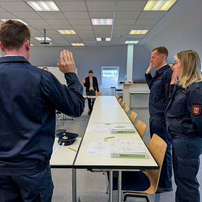 FW-MK: Neuer Grundausbildungslehrgang der Berufsfeuerwehr gestartet