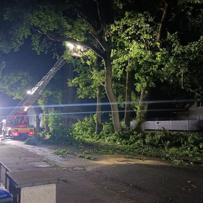 FW Paderborn: Unwetterlage sorgt bei der Feuerwehr Paderborn für ein erhöhtes Einsatzaufkommen