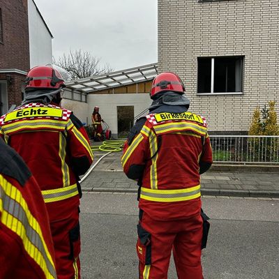 FW Düren: Zwei parallele Einsätze im Stadtgebiet Düren