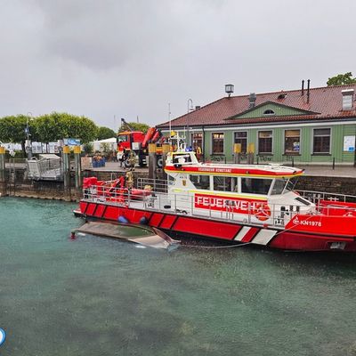 FW Konstanz: Bootshavarie im Konstanzer Trichter