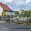 FW Celle: Aufmerksame Nachbarn verhindern Brandausbreitung - Heckenbrand am Nachmittag!
