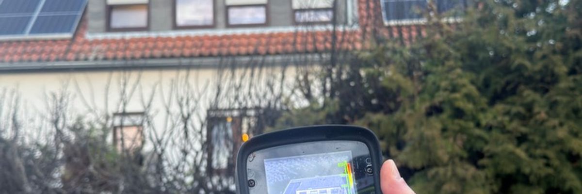 FW-DT: Heckenbrand in Jerxen-Orbke schnell unter Kontrolle