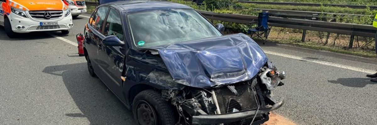 FW-EN: Verkehrsunfall BAB1 und Tier in Notlage