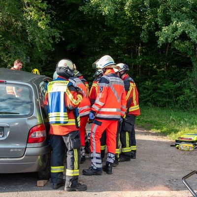 FW-RD: Realitätsnahe Großübung fordert Feuerwehr und Rettungsdienst in Tappendorf