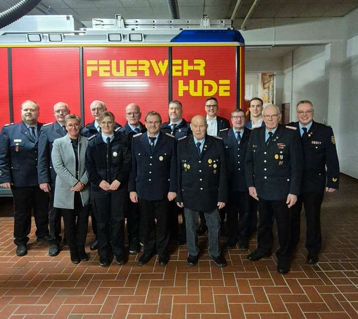 FW-OLL: Jahreshauptversammmlung der Freiwilligen Feuerwehr Hude