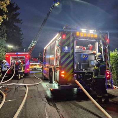 FW Ense: Zugübung: Brand in einem Maschinenlager