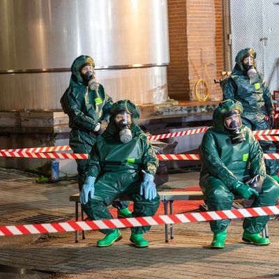 FW-SE: Gefahrgutaustritt auf Betriebsgelände
