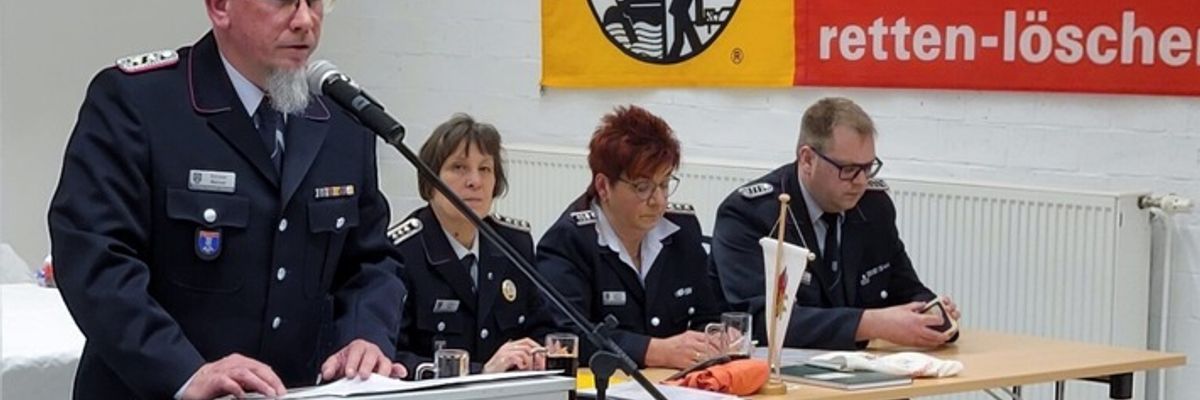 FW Helmstedt: Reibungsloser Führungswechsel in der Ortsfeuerwehr Emmerstedt im Jahr 2025