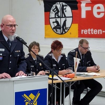 FW Helmstedt: Reibungsloser Führungswechsel in der Ortsfeuerwehr Emmerstedt im Jahr 2025