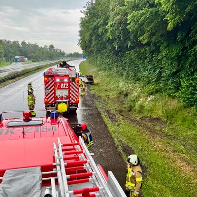 FW-MK: Unruhiger Sonntagmorgen für die Feuerwehr Iserlohn