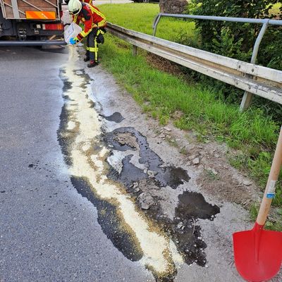 FW Stockach: G1 Ölspur außerorts