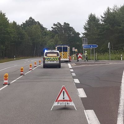 FW Helmstedt: Verkehrsunfall mit eingeklemmter Person