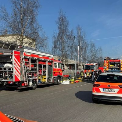 FW Norderstedt: Gefahrguteinsatz Lemsahler Weg
