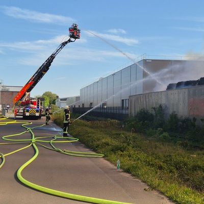 FW-MH: Schlussmeldung zum Großbrand an der Ruhrorter Straße - Einsatz nach 24 Stunden beendet