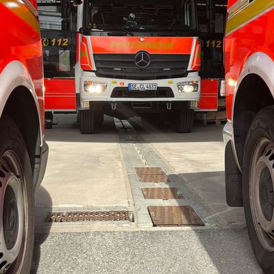 FW Norderstedt: Gefahrstoffreaktion in Labor - Feuerwehr mit Großaufgebot im Einsatz Norderstedt, 15.04.2026 - 12:56 Uhr