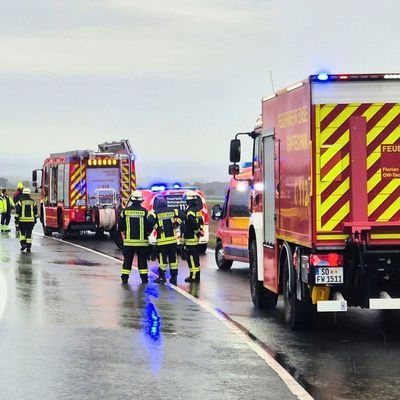 FW Ense: Verkehrsunfall auf der B516