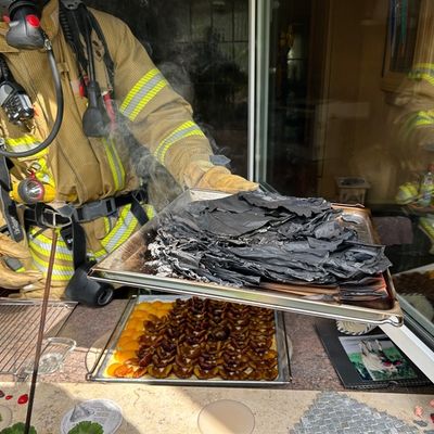 FW Ratingen: Küchenbrand in Ratingen Mitte