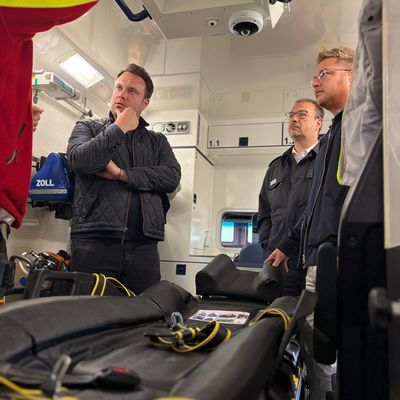 FW Düren: Daniel Walter MdB informiert sich über Feuerwehr und Rettungsdienst der Stadt Düren