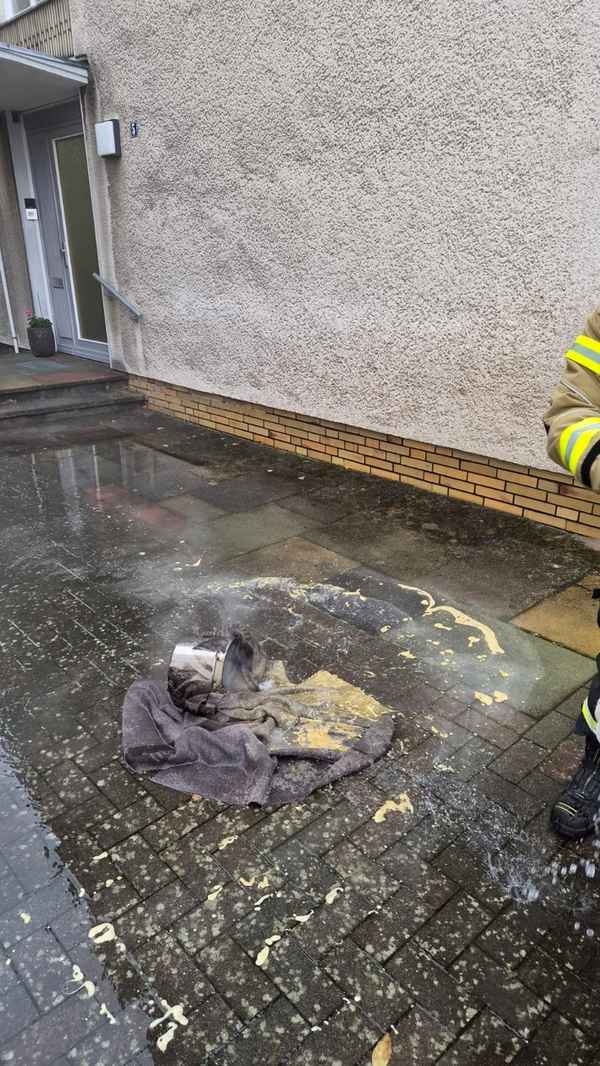 FW Südheide: Fettbrand in Küche