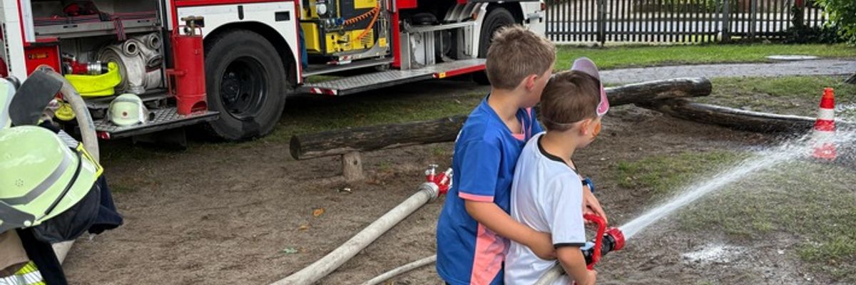 FW Celle: Feuerwehr hautnah erleben - Projektwoche im Kindergarten Villa Kunterbunt
