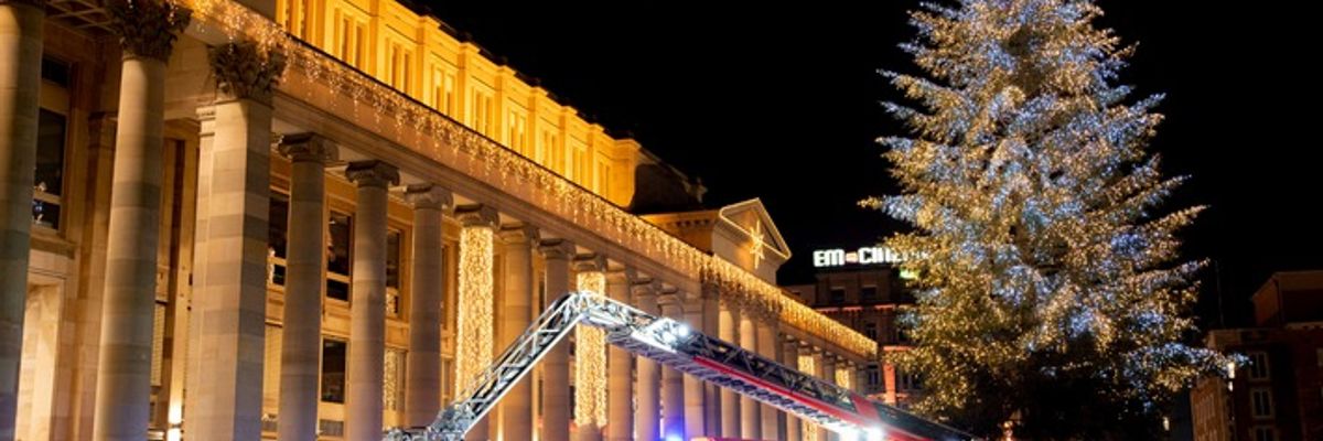 FW Stuttgart: Vorsicht vor Brandgefahren im Advent - Branddirektion Stuttgart mahnt zu besonderer Sorgfalt in der Vorweihnachtszeit