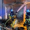 FW-E: Nächtlicher Brand in einem Mehrfamilienhaus - zehn Personen in Notunterkunft untergebracht