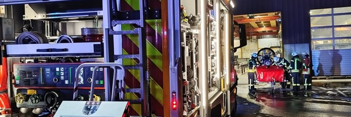 LRA-Ravensburg: Brand in stahlverarbeitendem Betrieb in Wangen im Allgäu
