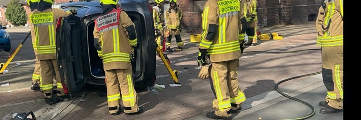 FW-BOT: Verkehrsunfall in Bottrop