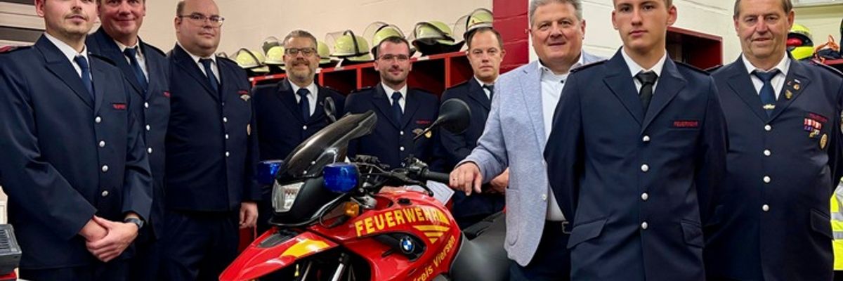 FW Niederkrüchten: Kameradschaftsabend in Oberkrüchten mit Ehrungen und Beförderungen / Sechs Mitglieder der Freiwilligen Feuerwehr Niederkrüchten werden für ihre Leistungen und langjährige Zugehörigkeit ausgezeichnet.