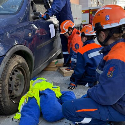 Feuerwehr MTK: 24 Stunden zwischen Übungseinsätzen und Wachalltag