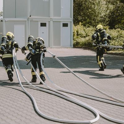 Feuerwehr MTK: Kreisentscheid der Hessischen Feuerwehrleistungsübung: Eddersheim und Kelkheim überzeugen mit starken Leistungen