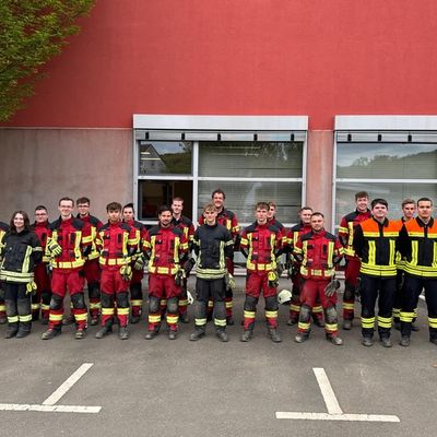 FW Rösrath: Grundausbildung erfolgreich abgeschlossen