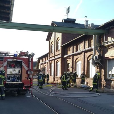 FW-AR: Konzertierte Jahresübung bei Perstorp Chemicals GmbH: Erfolgreiche Menschenrettung und Brandbekämpfung