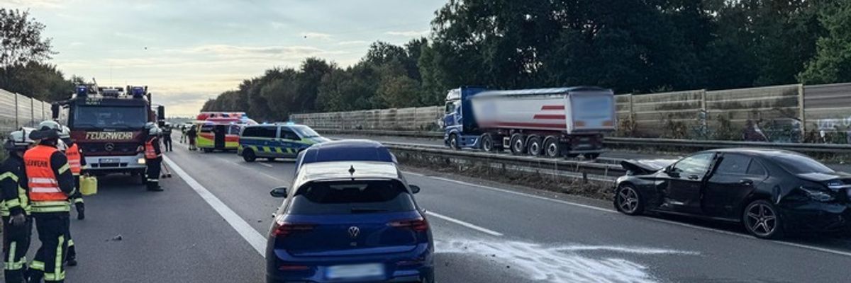 FFW Schwalmtal: Vier Verletzte bei Verkehrsunfall auf der A 52