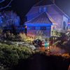 FW-ROW: Nächtlicher Unfall in Rotenburg: PKW landet in der Wiedau