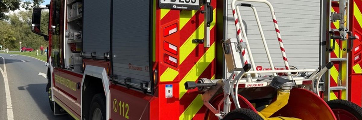 FW-DT: Verkehrsunfall mit zwei PKW
