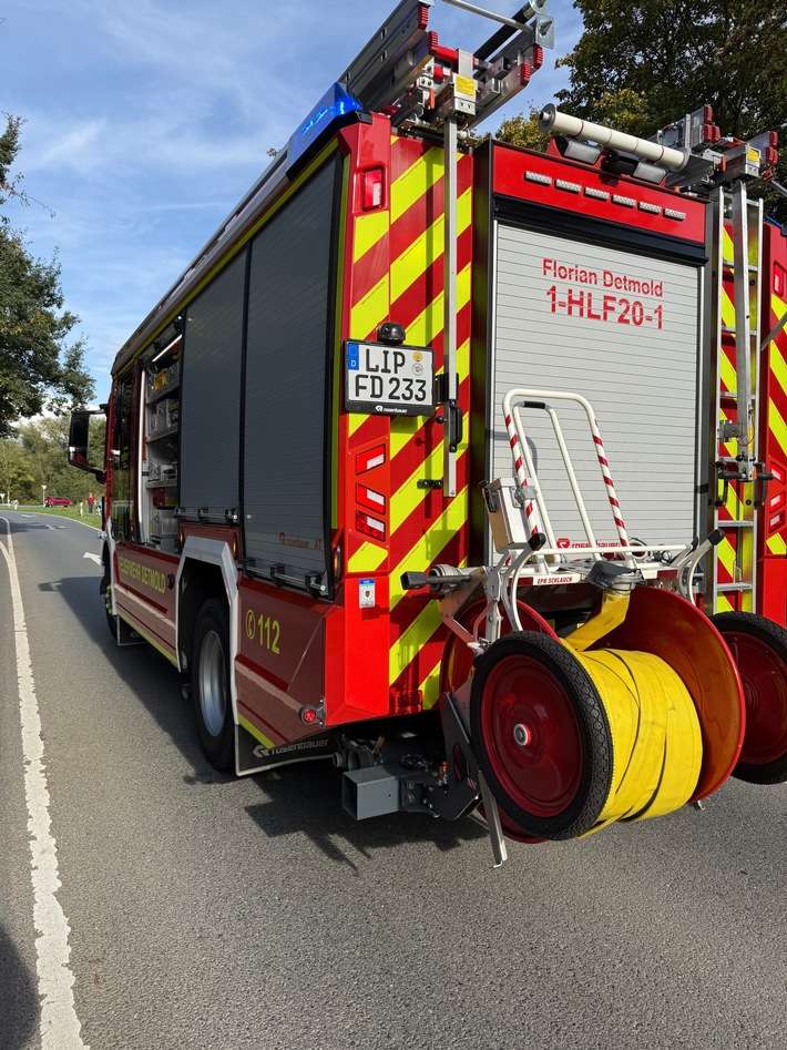 FW-DT: Verkehrsunfall mit zwei PKW