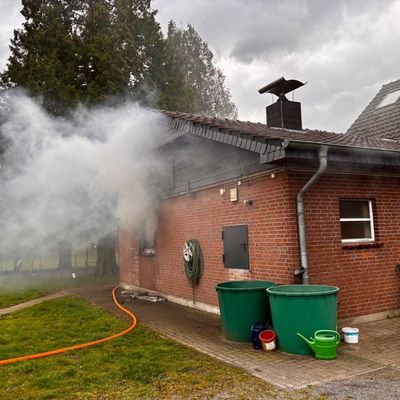FW-Schermbeck: Zimmerbrand am Ostersonntag