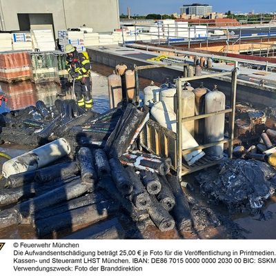 FW-M: Massive Rauchentwicklung durch Brand (Moosach)