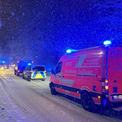 FW Stuttgart: Feuerwehr Stuttgart aufgrund von Schneefall im Einsatz