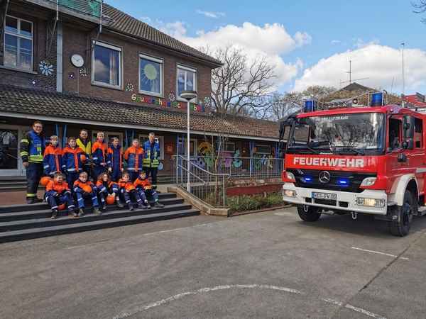 FW-Schermbeck: 12h-Dienst der Jugendfeuerwehr Schermbeck