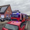 FW Bergheim: Feuerwehr rettet Mann bei Küchenbrand Über Leiter aus erstem Obergeschoss gerettet - Brand schnell gelöscht.
