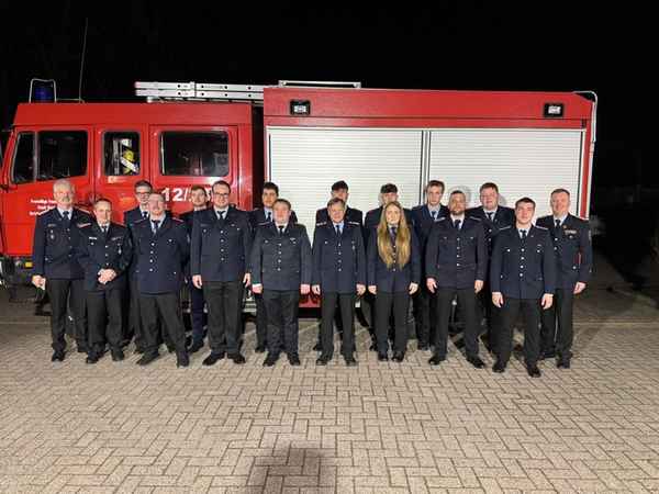 FFW Bergen: Jahreshauptversammlung der Ortsfeuerwehr Eversen Thorsten Persuhn als Ortsbrandmeister bestätigt - Theo Gehnke neuer Stellvertreter
