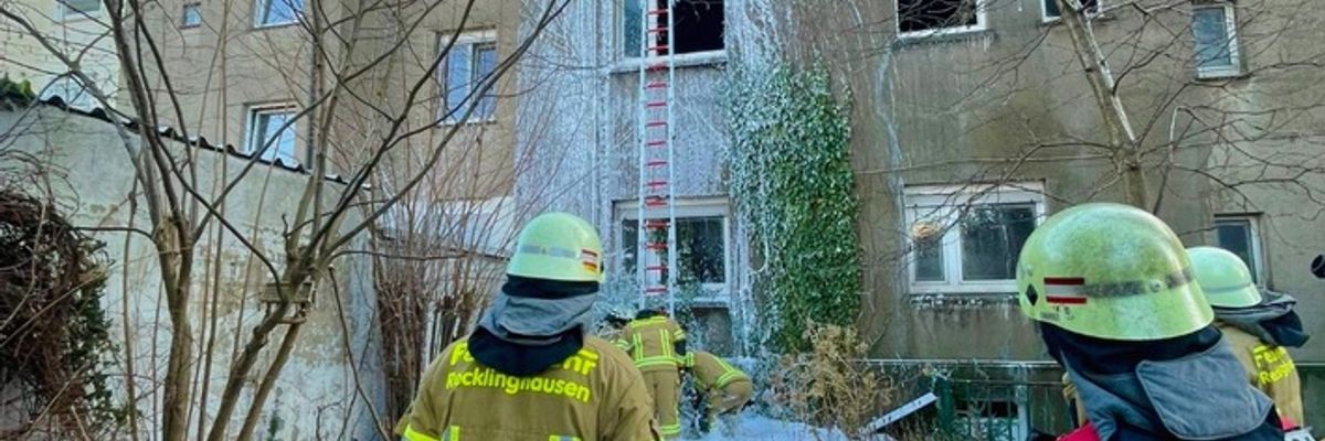 FW-RE: Weihnachtsbilanz 2025: Wohnungsbrand fordert am ersten und zweiten Weihnachtstag die Feuerwehr Recklinghausen - keine Verletzten / Keine größeren Einsätze am Heilig Abend